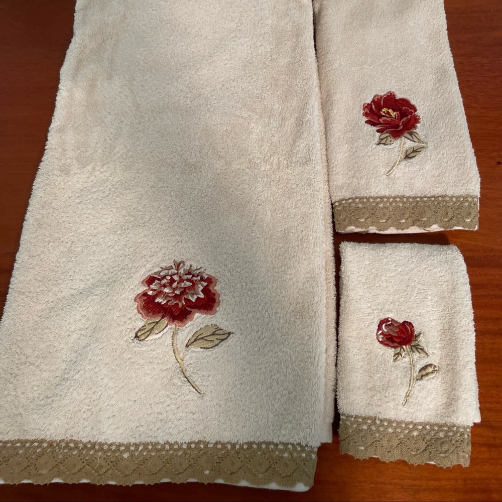 3pc Embroidered Rose Lace Towel Set Bath Hand Finger Cream Vtg 1970-80’s
